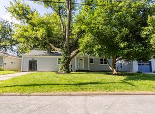 1318 E Cozy Street, Springfield, MO 65804