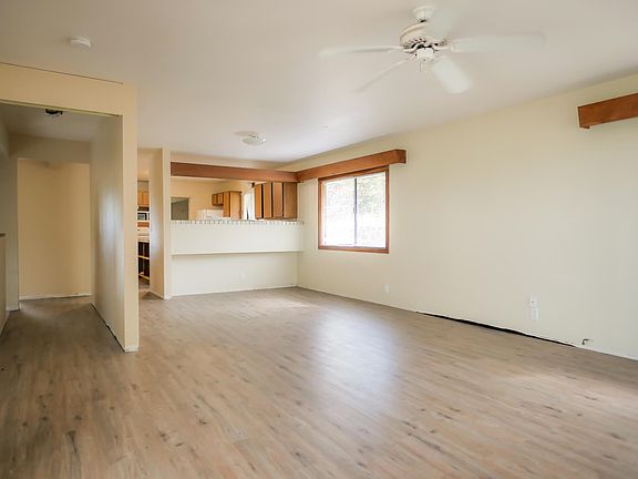3rd image of 252 Nakoa Dr