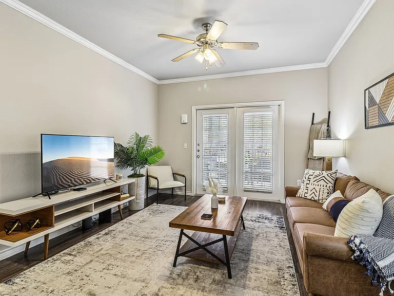 Azul Apartment Homes — Photo 15