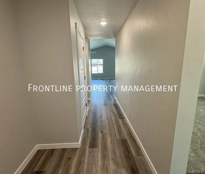 5036 W Apgar St — Photo 3