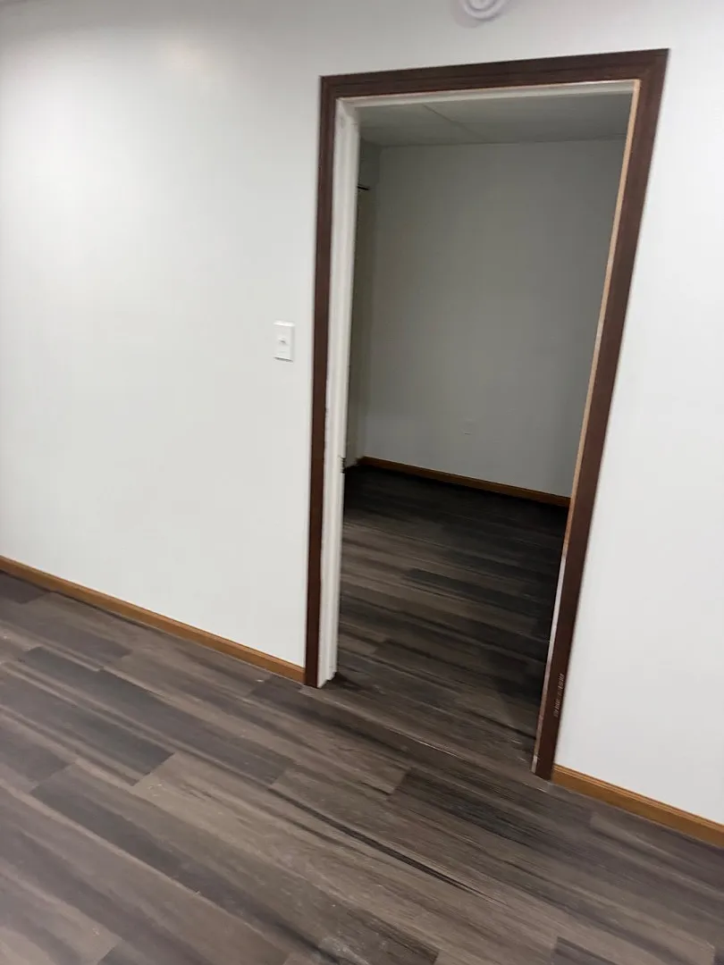 306 N Jefferson St - Apt D — Photo 3