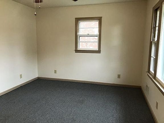 4th image of 255 Fisher St