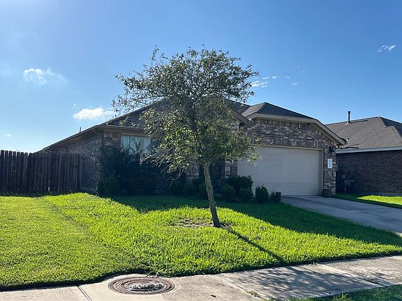 3rd image of 8215 Oakleaf Meadow Ct
