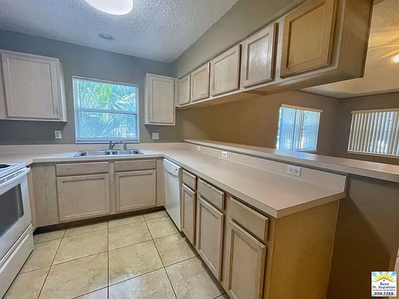 5th image of 50 Atlantic Oaks Cir #B