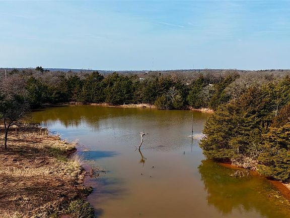 2nd image of 32 Casey Rd