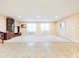 59-25 Grove St #2, Ridgewood, NY 11385