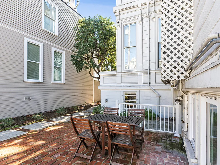 2615 California St — Photo 27