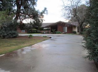 1737 N Locan Ave, Clovis, CA 93619