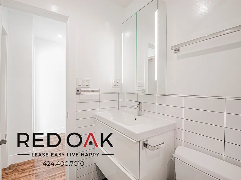 1232 S Bronson Ave #5 — Photo 24