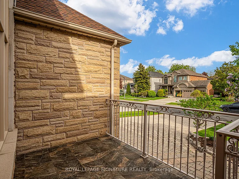 38 Pinemeadow Dr — Photo 4