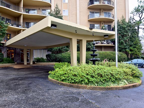 5th image of 475 N Highland St APT 8K