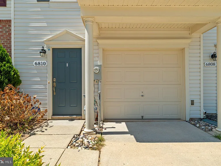 6810 Warfield St — Photo 26