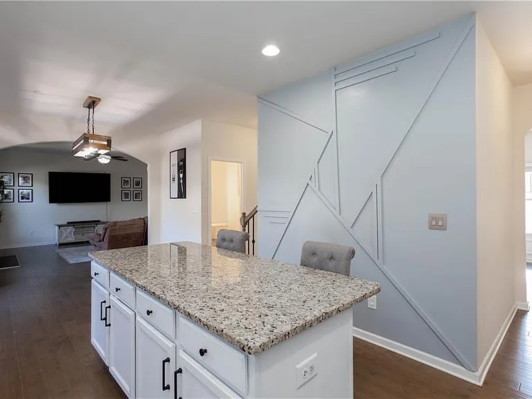7999 Dawson Ln — Photo 5