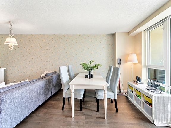 5th image of 7888 Ackroyd Rd #1209