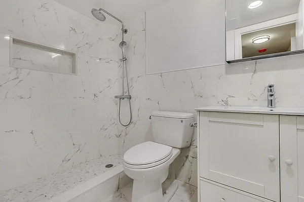 Rented by Compass | media 17