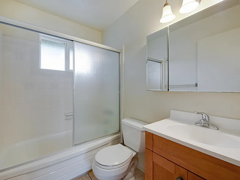 660 Main St #6 — Photo 5