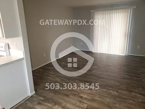 240 N 2nd St — Photo 11