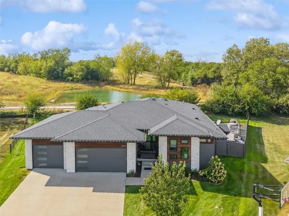 1317 NW 7th Ct, Grimes, IA 50111