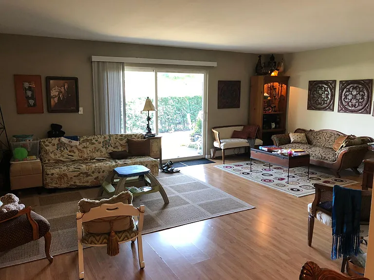 707 E Falcon Dr #110 — Photo 7