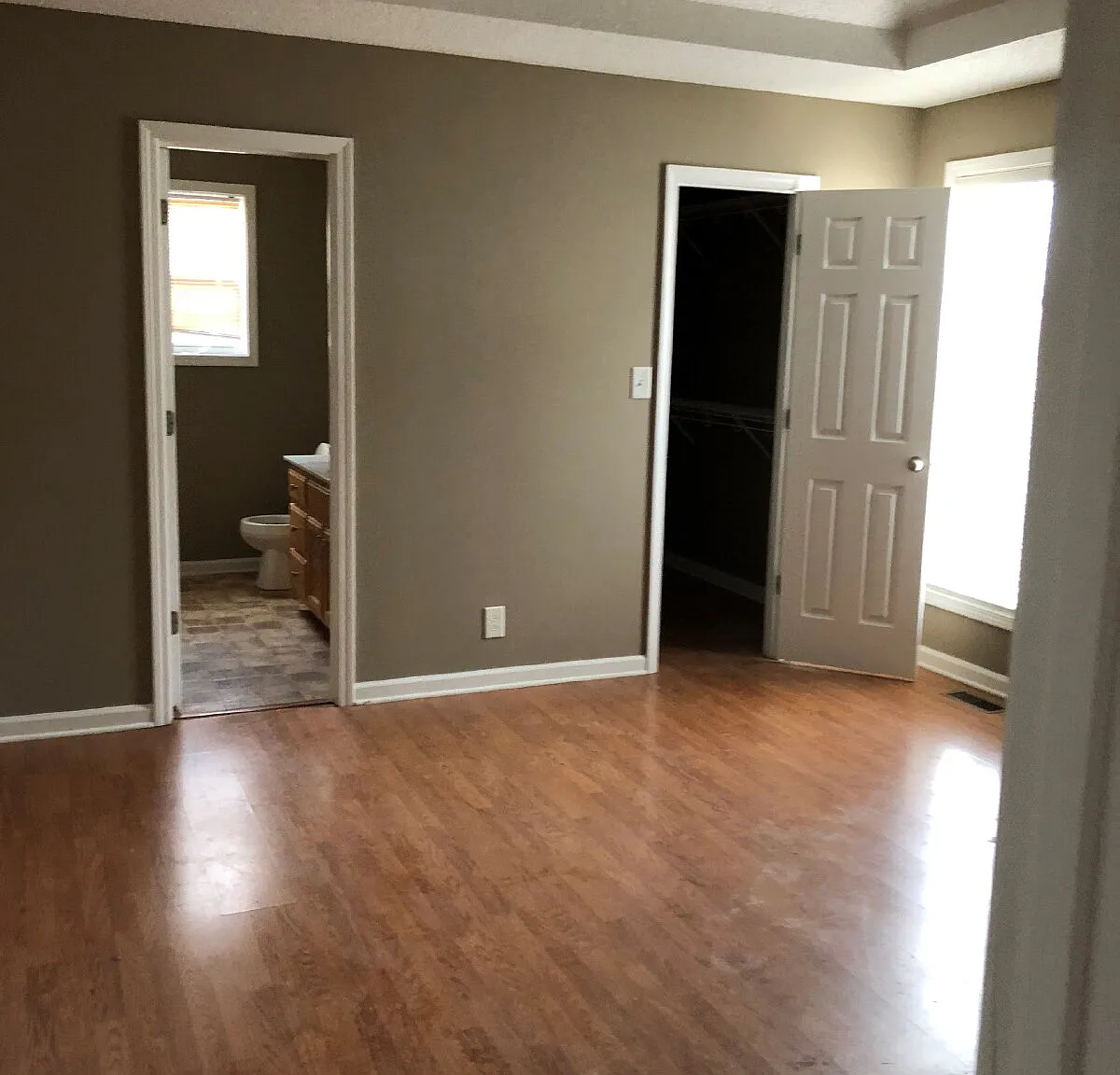 3 bed, 2.0 bath, 1258 sqft, $1,595 — Photo 4