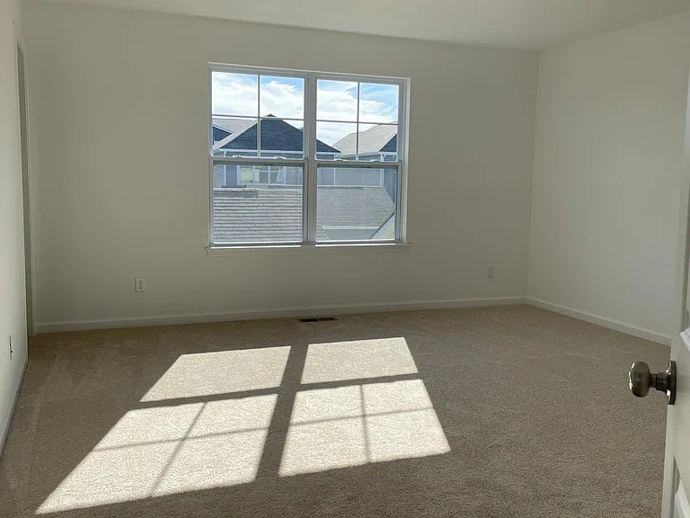 2917 Bolton Square Blvd — Photo 9