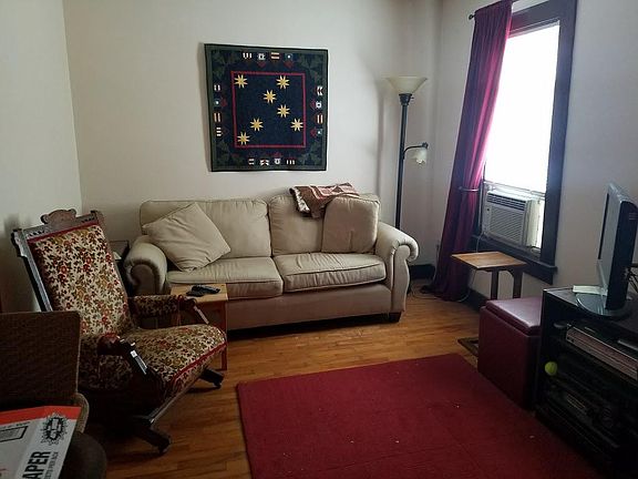4th image of 1229 West Ave S