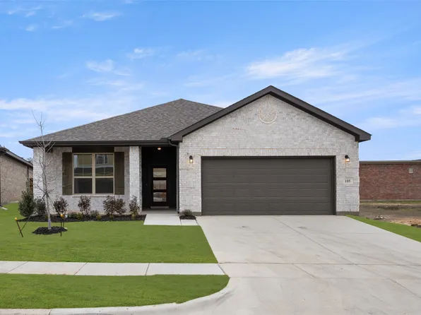 105 Manchester Dr, Cleburne, TX 76031