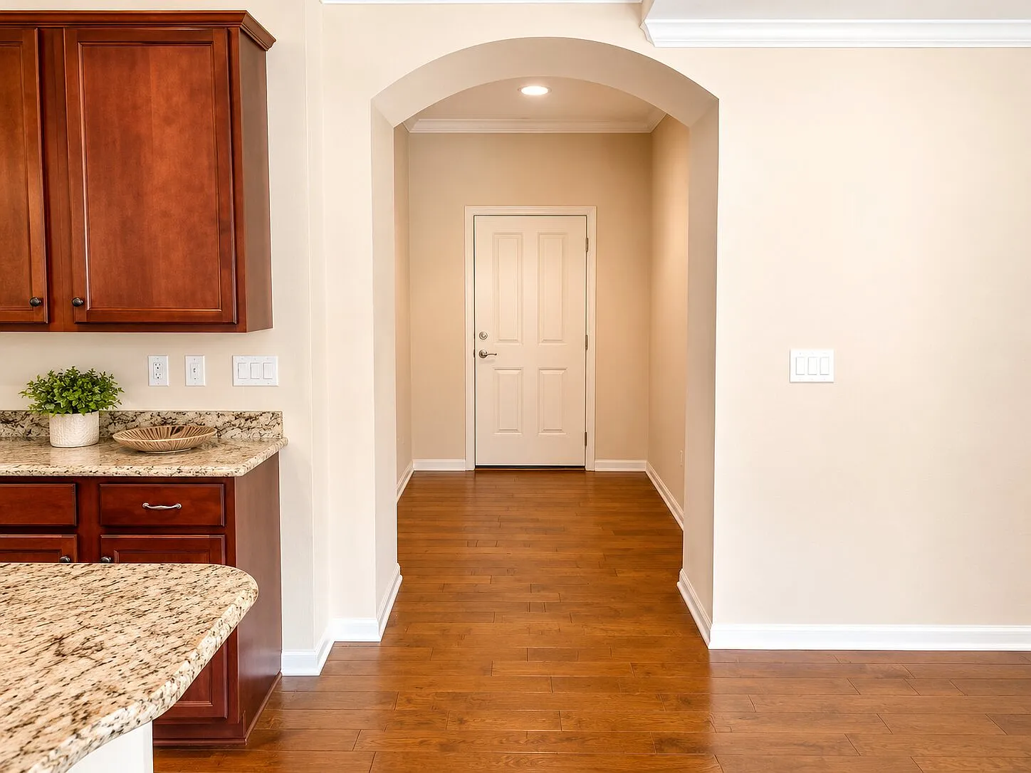 3 bed, 2468 sqft, $3,450 — Photo 2