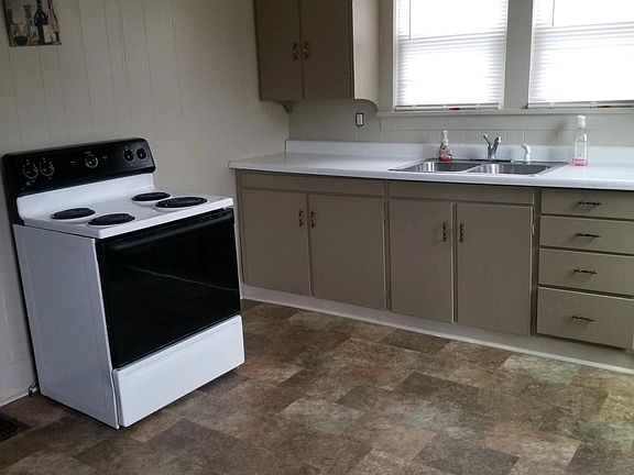 5th image of 116 Overbaugh Ave