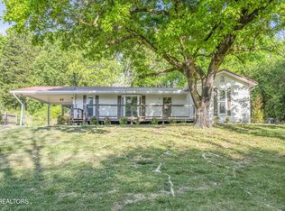406 McConkey St, Madisonville, TN 37354