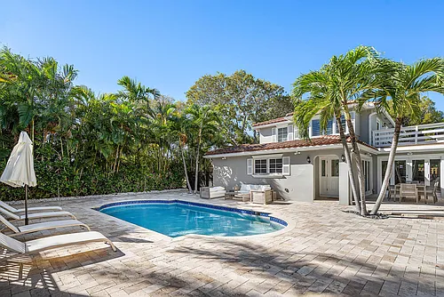 820 Palm Trl Photo 1