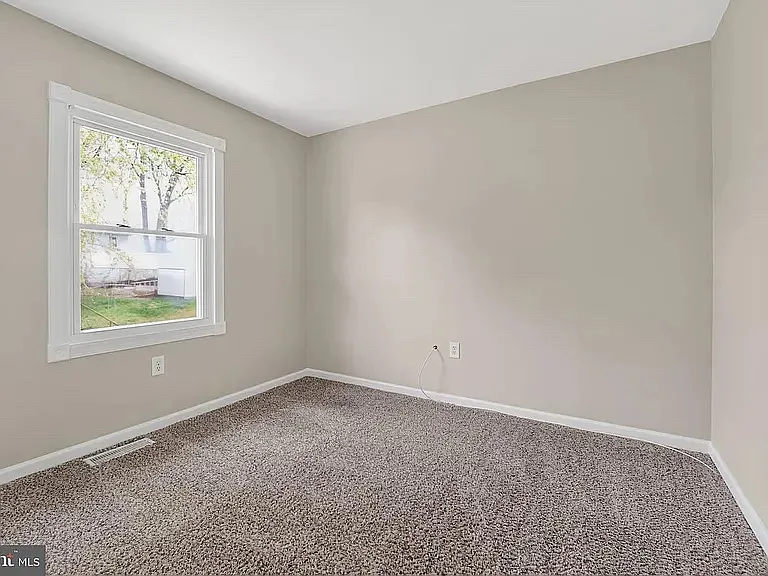 1327 Passage Dr — Photo 23