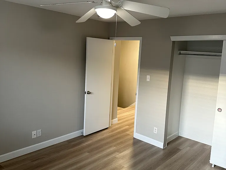 1145 S Oneida St #D — Photo 9
