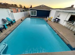 2101 W 97th St, Los Angeles, CA 90047