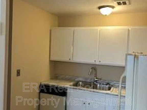 5th image of 2743 Queen City Ave APT 1