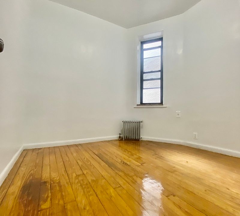 1st image of 309 E 69th St #1WESTR