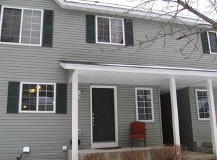 18 City View Ln, Saint Paul, MN 55107