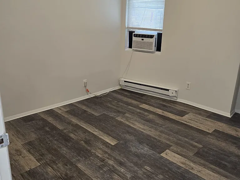 7409 Broadway #1 — Photo 8