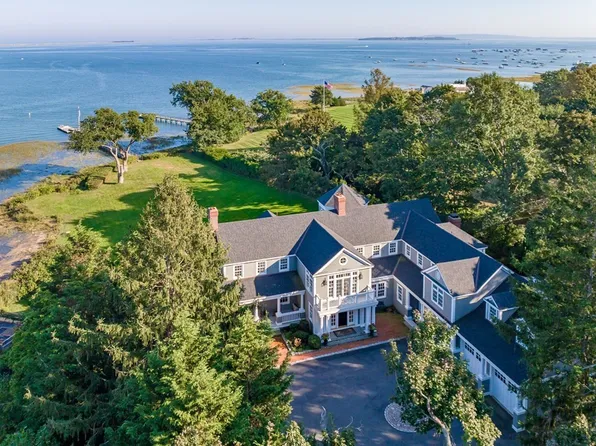 37 Fort Hill Ln, Duxbury, MA 02332