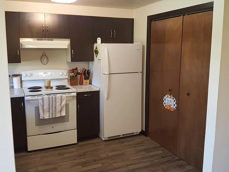 520 Deforest St #4 — Photo 2
