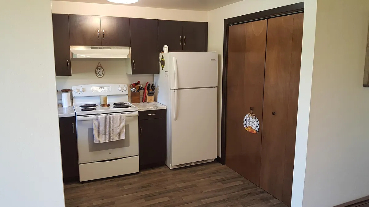 Building Photo - 520 Deforest St #4