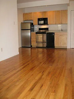 Rented by Tower Brokerage | media 20