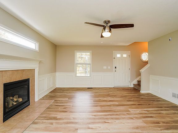 5th image of 111 Hayfield Dr