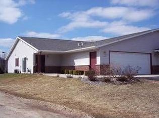 822 Ann Ct, Plymouth, WI 53073
