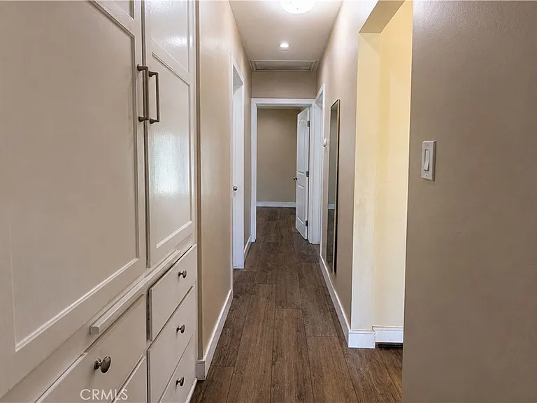 2431 N Lamer St — Photo 13