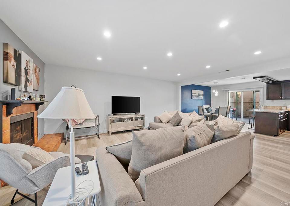 1st image of 1737 Melrose Ave Unit 63