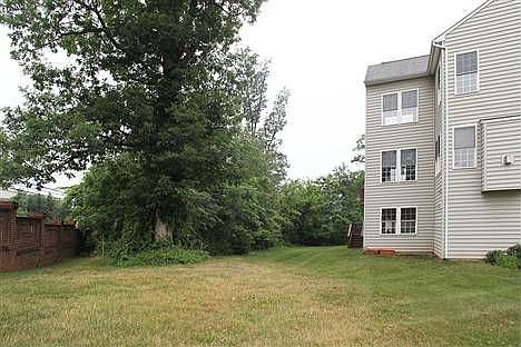 2nd image of 2345 Brittany Parc Dr
