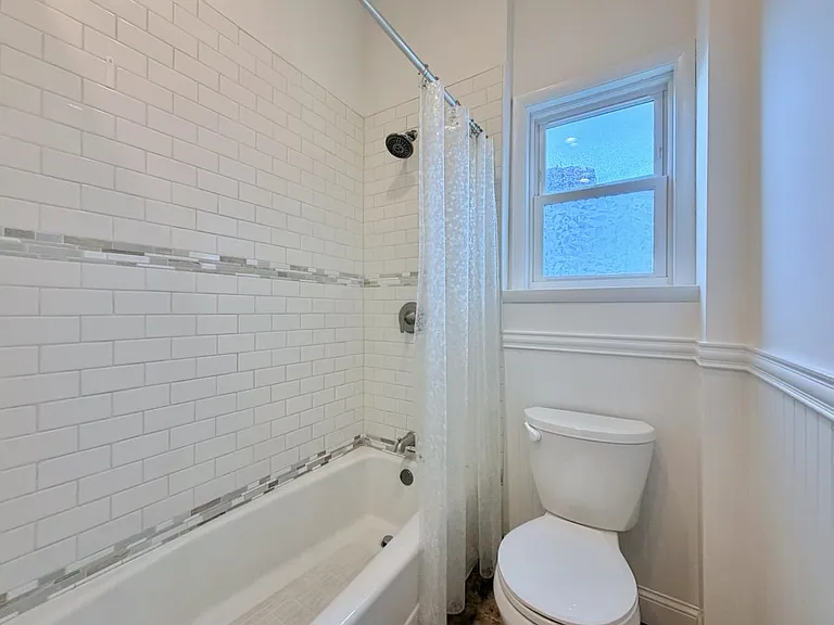 514 Monastery Pl #2R — Photo 13