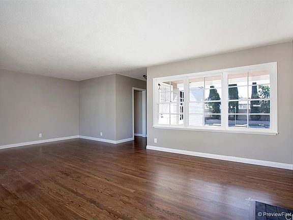 5th image of 11831 Casimir Ave