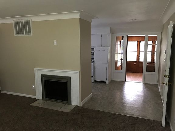 5th image of 2736 E Rockridge Cir